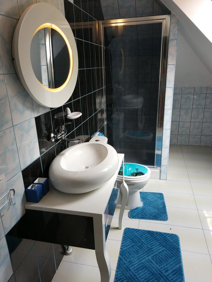 Palac Ogrodowa Tarnowskie Góry Esterno foto